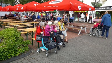 Bewoners van Spectrum genieten van Bourgondisch Beilen