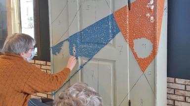 Mozaiek-kast bij Mozaiek