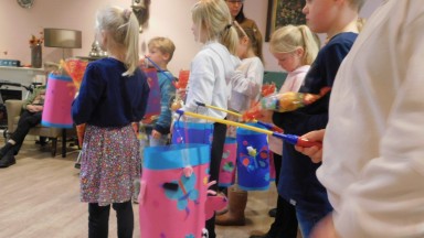 Kinderen De Schuthoek zingen in Mozaiek