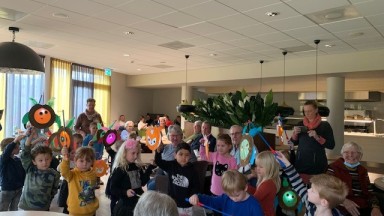 Kinderen Harm Smeenge school zingen in Spectrum