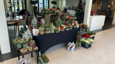 Kerststukjes verkoop door De Lisianthus
