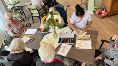 Een zonnige én kunstzinnige activiteit in Symphonie