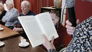 Voorlezen in De Wenning tijdens Nationale voorleesdagen