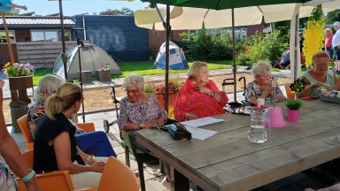 Muzikale opening Camping Ot en Sien