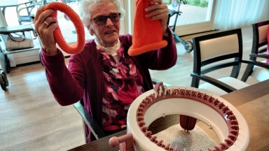 De Vijverhof kleurt oranje