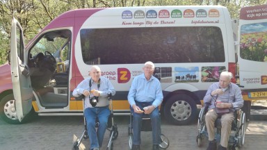 Driedaagse tulpenroute voor bewoners van De Vijverhof