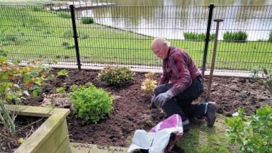 Gedoneerde planten staan te pronken bij De Vijverhof