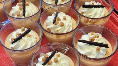 Saroma toetjes van de kok in De Wenning