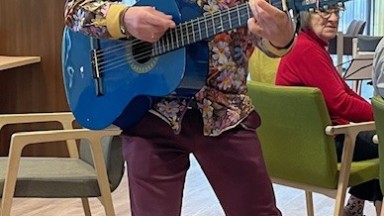 Vrolijk en muzikaal optreden in Spectrum