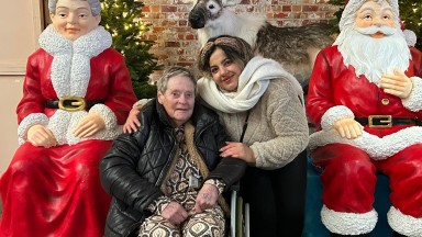 Kerstafdeling Tuinland bezocht door bewoners van De Vijverhof