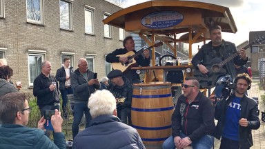 Zal “Mooi Wark” doorgaan naar de finale van “We Want More” van SBS6?