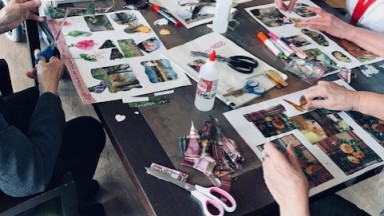 Vrolijke collages op de verpleegafdeling van Mozaiek