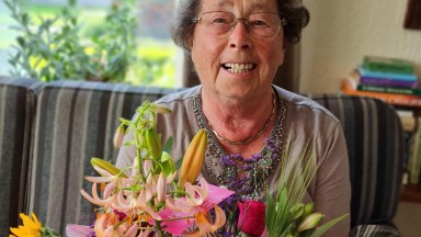 Mevrouw Berghuis neemt na 35 jaar vrijwilligerswerk afscheid van Symphonie