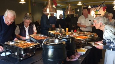 Start van de Roder feestweek met Amerikaansbuffet
