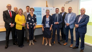 Samen Zorg Assen: samen dóén in de ouderenzorg
