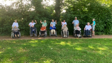 Wandelen met de wandelclub van Spectrum