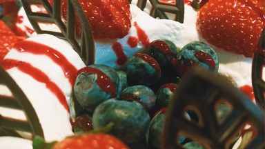 Kleurrijke Bevrijdingstoetjes in De Vijverhof