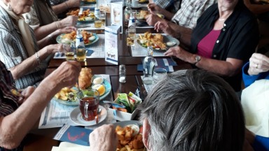 De Wenning eet vis in Termunten