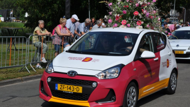 Reisgids –  Bloemencorso Eelde ‘De film’