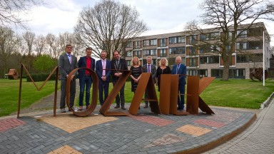 College van B&W brengt bezoek aan Mozaiek